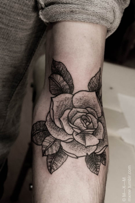 tatuaje de roza en el brazo