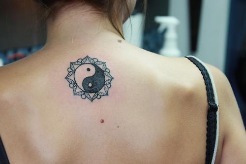 Tatuaje Ying Yang Mandala