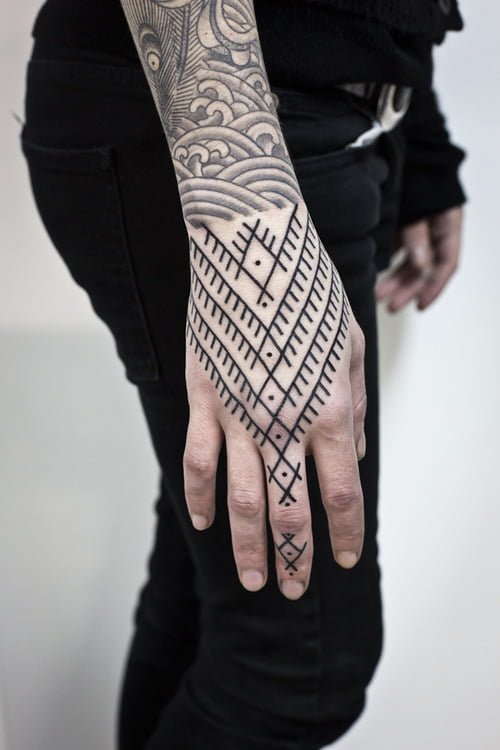 mejores tatuajes en la mano