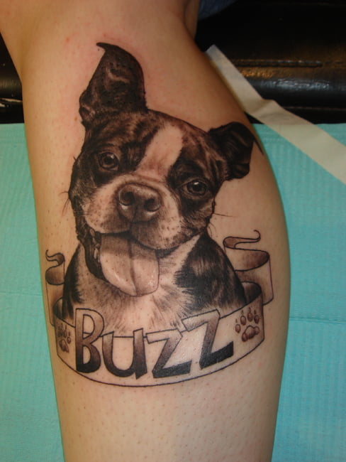 Tatuaje de un perro por Melissa Valiquette
