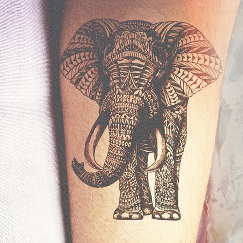 Tatuaje elefante con mosaicos