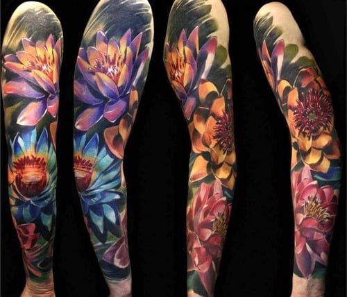 Tatuaje brazo floreado