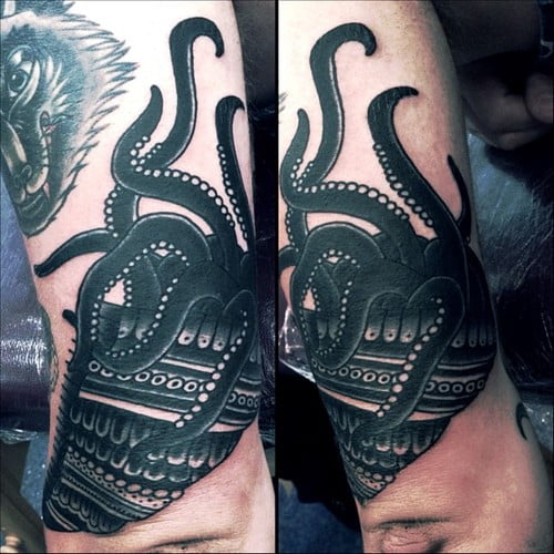 Tatuaje pulpo brazo
