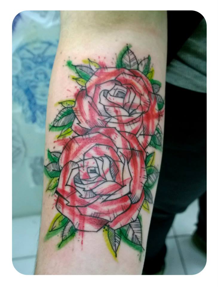 Tatuaje rosas brazo