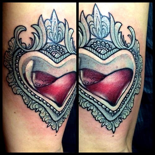 Tatuaje ampolla corazón