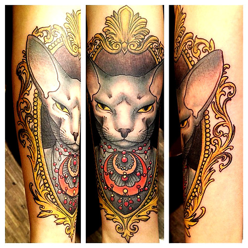Tatuaje gato Sphynx