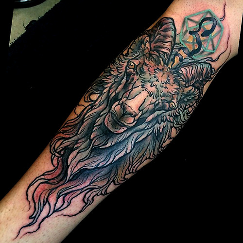 tatuaje macho cabrío