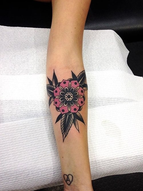 Tatuaje flor rosa