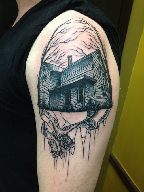 Tatuaje casa en el bosque