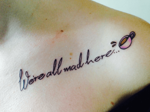 Tatuaje frase Alicia