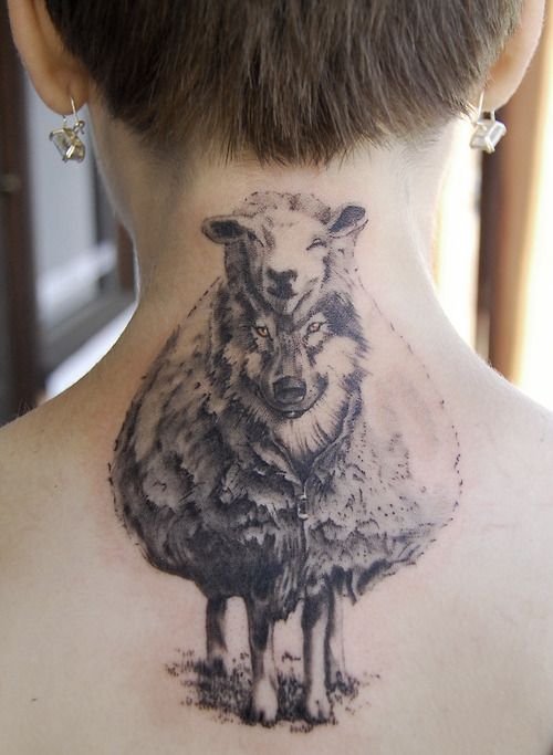 Tatuaje lobo disfrazado