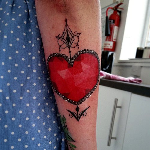 Tatuaje joya corazón
