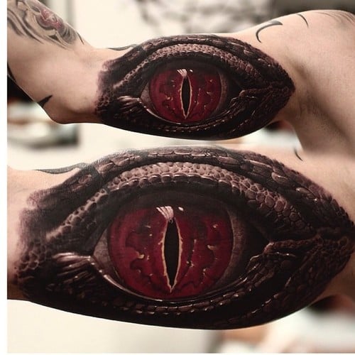 Tatuaje ojo reptil