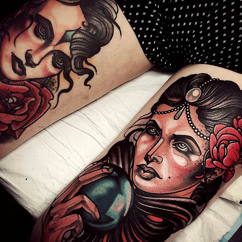 Tatuajes adivinas piernas