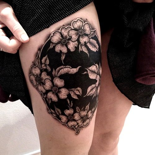 Tatuaje círculo floral