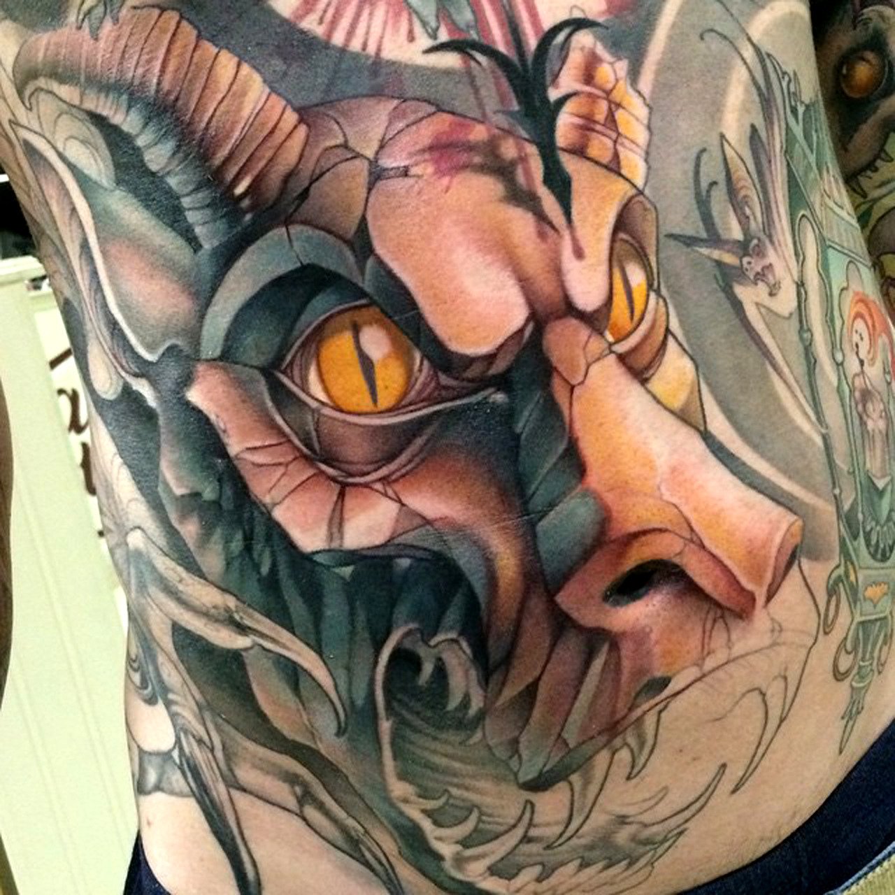 Tatuaje dragón de piedra