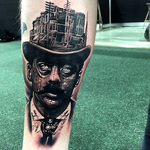 Tatuaje hombre con mostacho