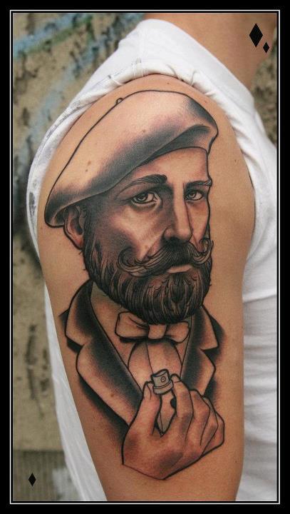 Tatuaje pintor francés