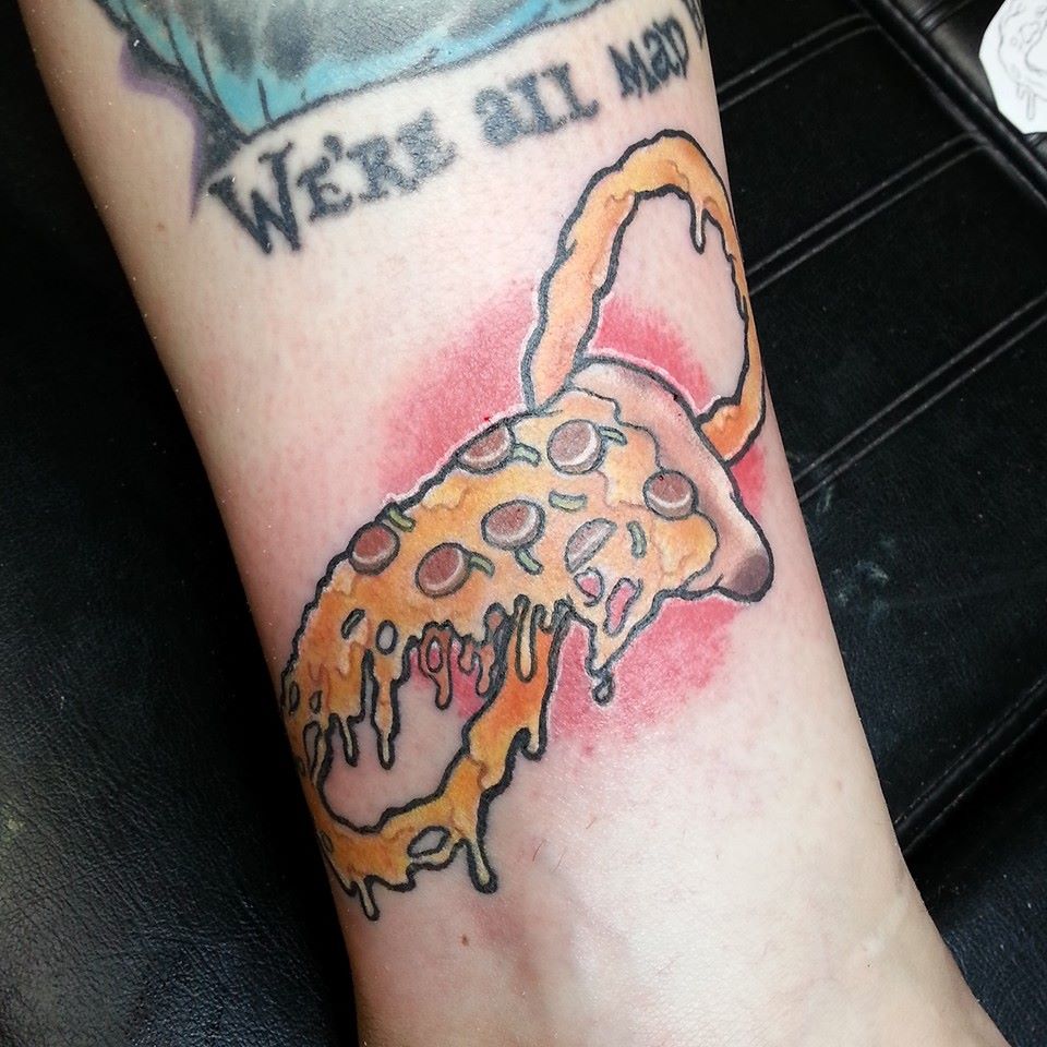 Tatuaje porción pizza
