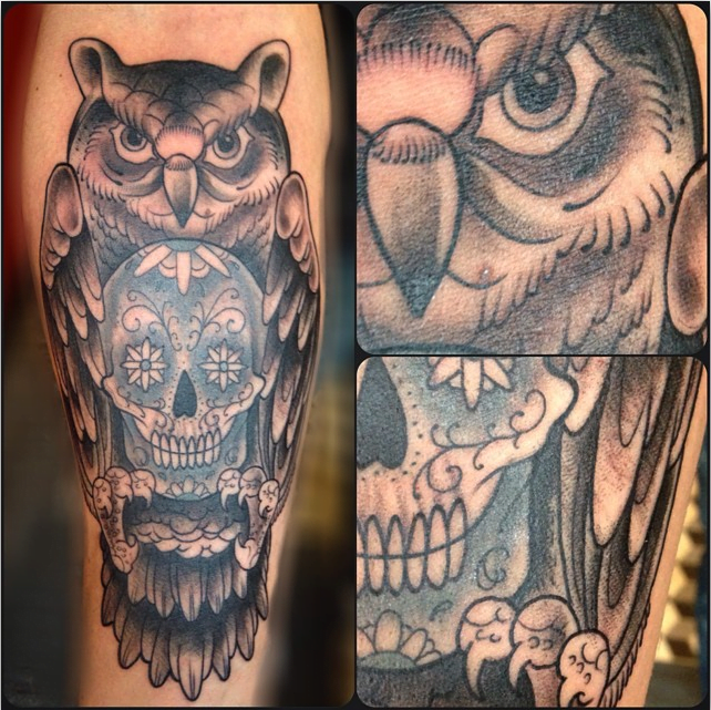 Tatuaje buho en la pierna