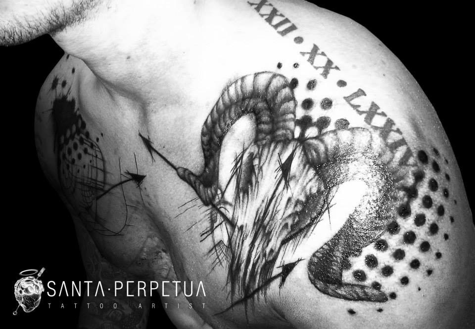 Tatuaje cráneo de cabra