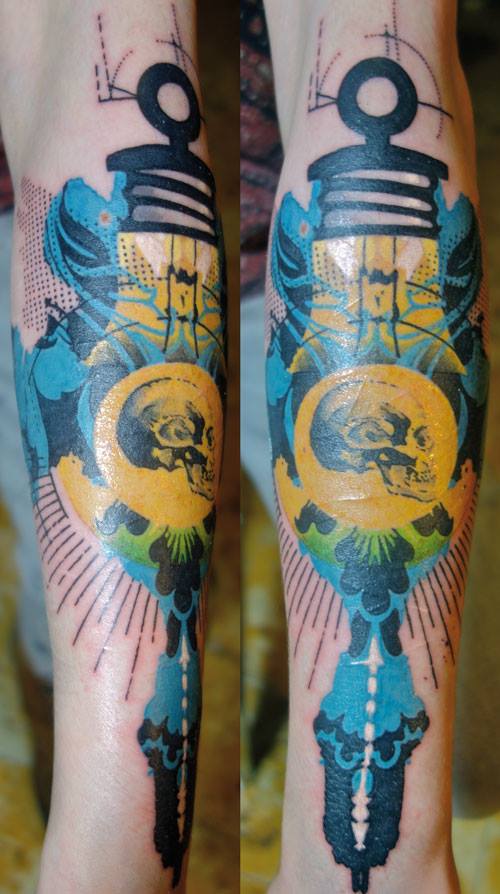 Tatuaje bombilla amarilla