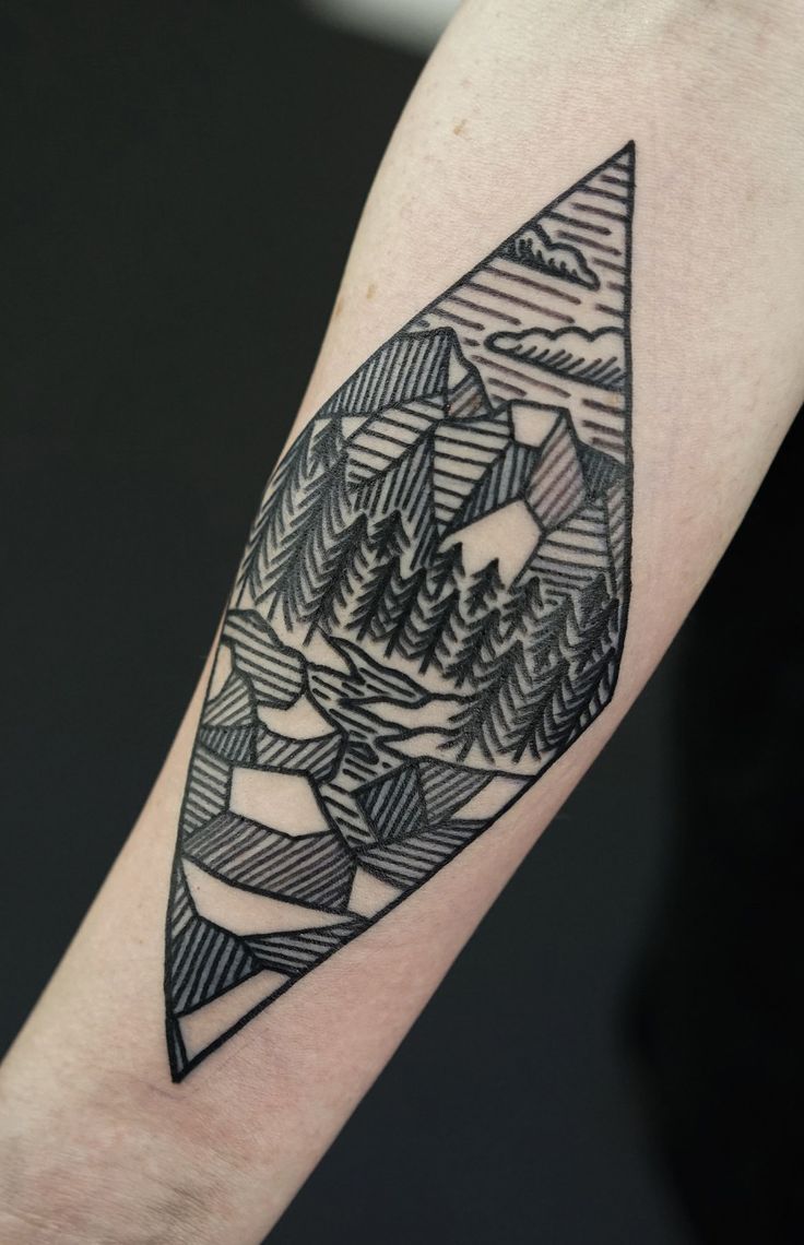Tatuaje paisaje rocoso