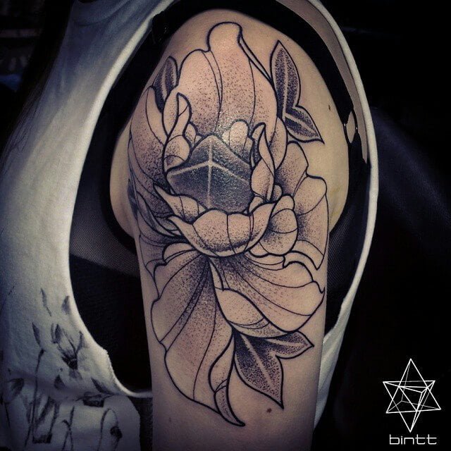 Tatuaje peonía